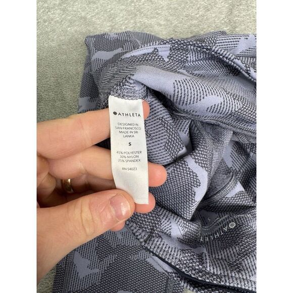 Athleta Ultimate Stash Pocket Texture Camo Capri Women's Size Small Blue - Picture 6 of 10